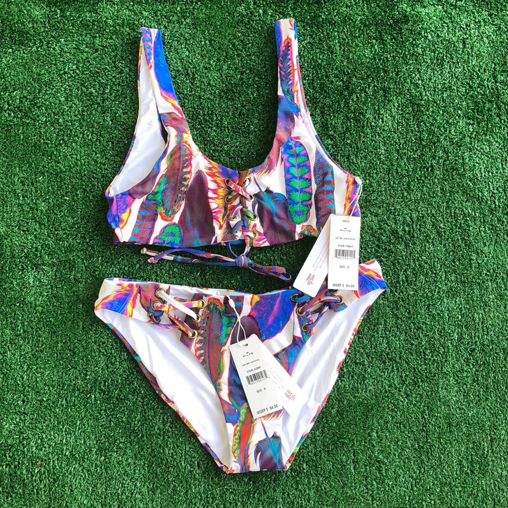 NWT PilyQ Light Vida Lace Up Halter + Full, Small
